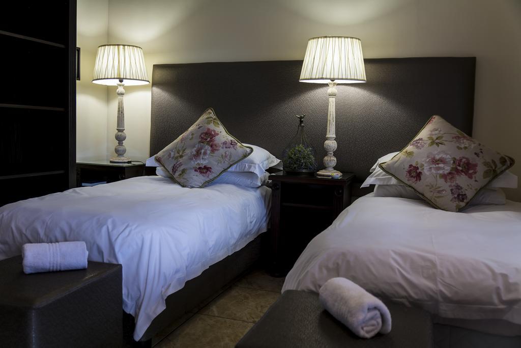Postmasburg D Olive Rose Boutique Hotel ภายนอก รูปภาพ